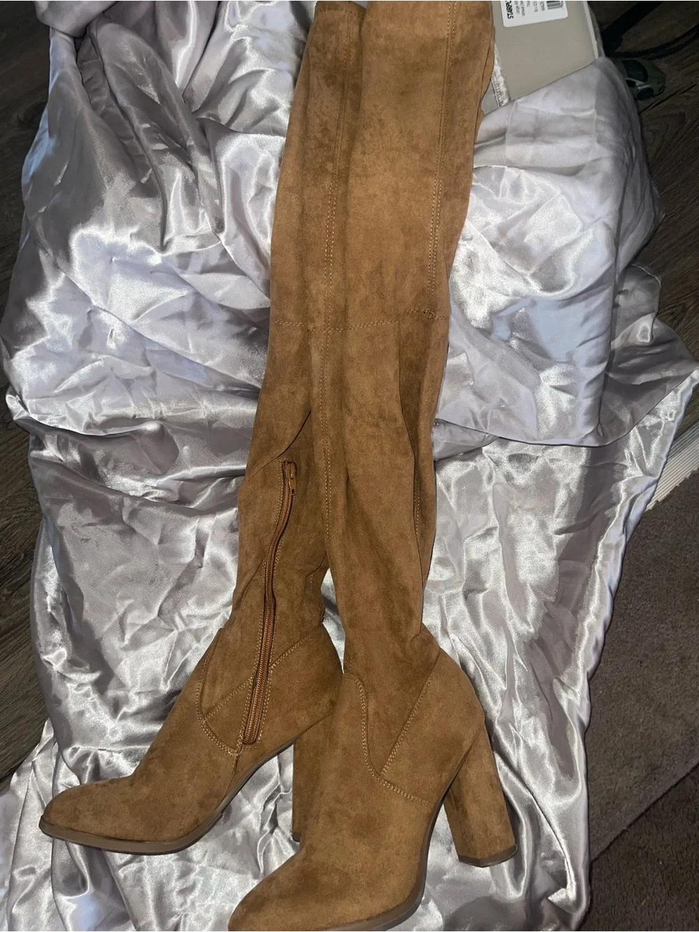 Women’s Knee High Suede Boots - Brown